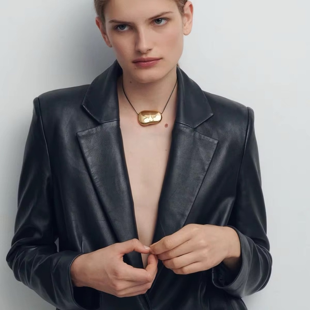 Gold Pendant Rope Necklace